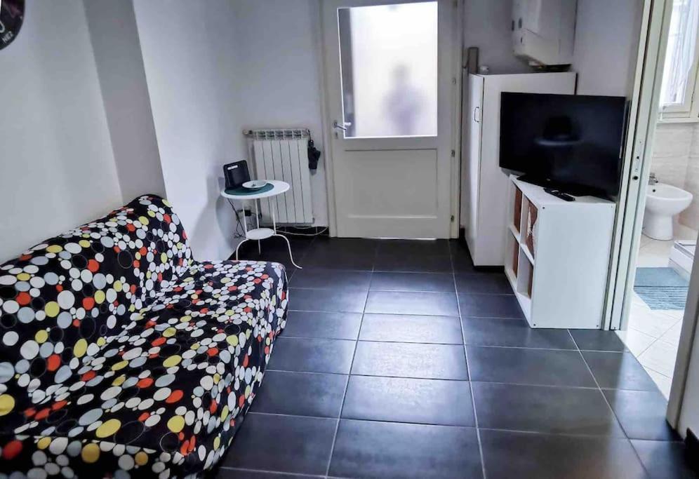 Intero Appartamento Su Via Tortona-Darsena-Navigli Milan Luaran gambar